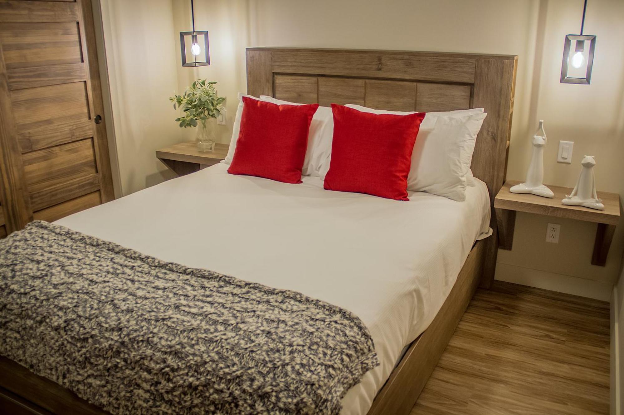 Le Viking Resort Sainte-Marguerite-du-Lac-Masson Экстерьер фото